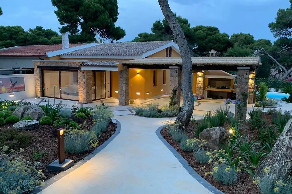 Villa Fenicottero - Exclusive Private Villa With Pool Porto Pino 0*,  Italy